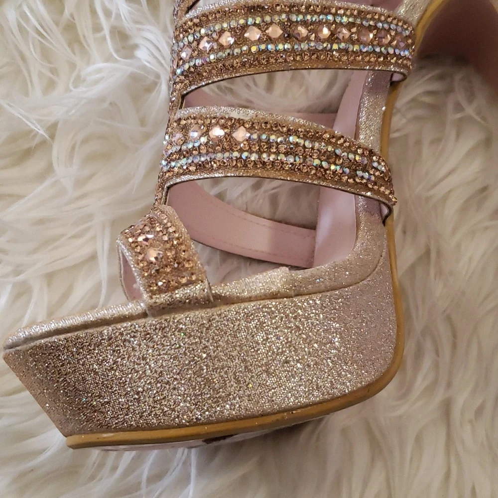 Embellished Platforms